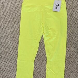 NWT ZYIA Neon Yellow Ascend Hi-Rise Capri 20” Leggings, Size 12